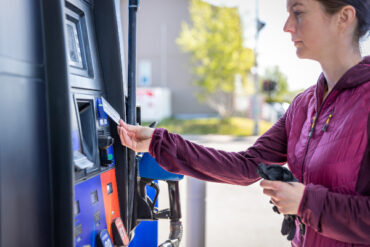 Alberta fuel tax changes: Refund deadline set for Friday, April 1, 2022