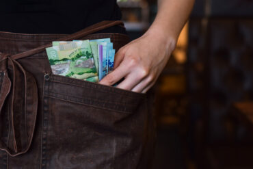 Manitoba Sets Predictable Minimum Wage Increase to $15.80
